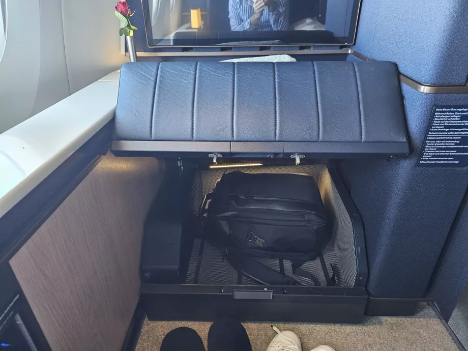 Stauraum in der Fußstütze