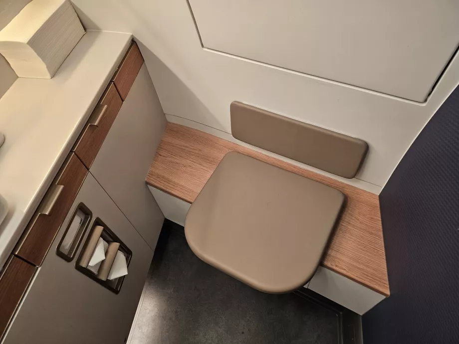 Toilette für Passagiere der Ersten Klasse