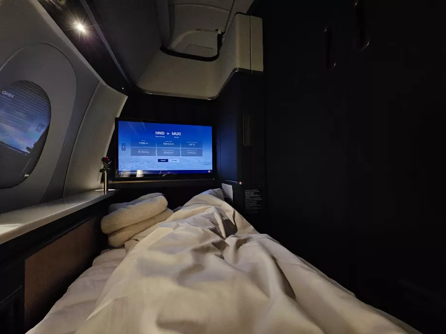 Sofa ausgeklappt als Bett