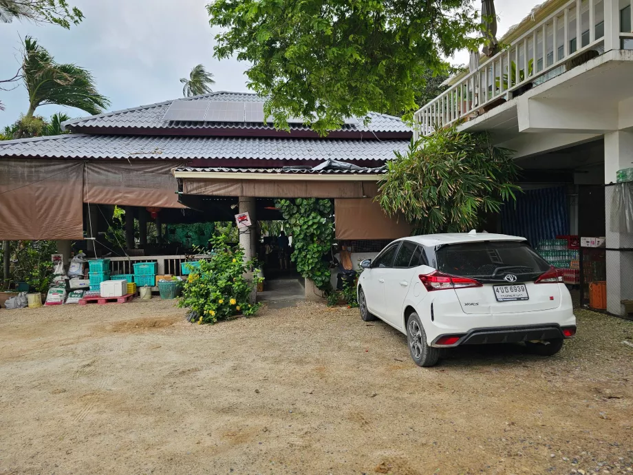 Coral Cove Beach, Parkplatz für Autos