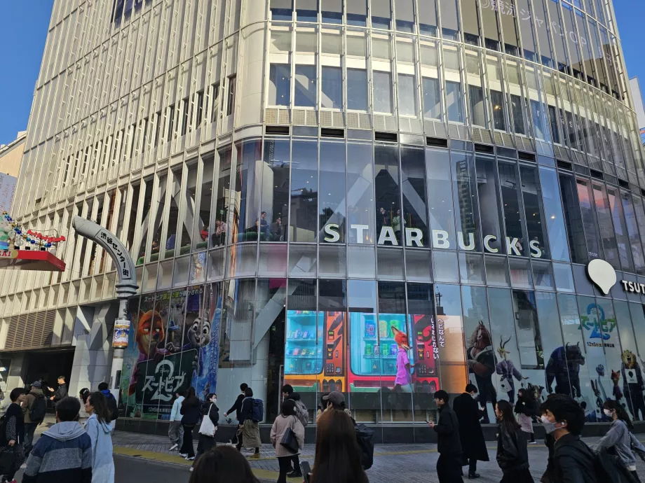 Starbucks am Shibuya-Knotenpunkt