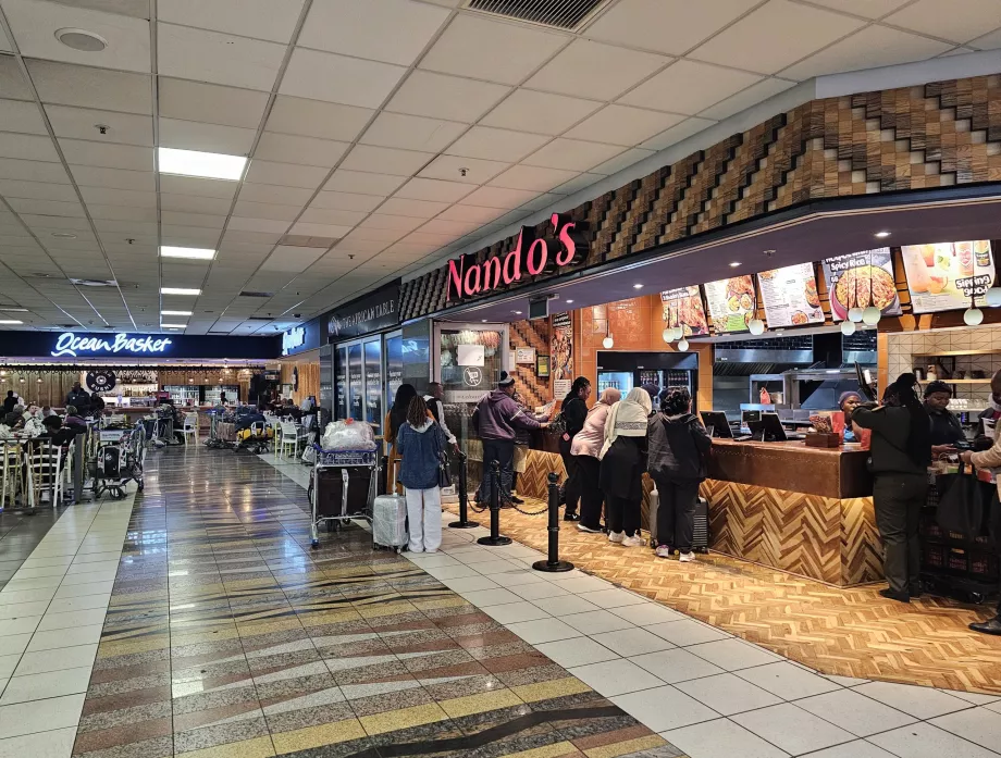 Food Court im öffentlichen Bereich