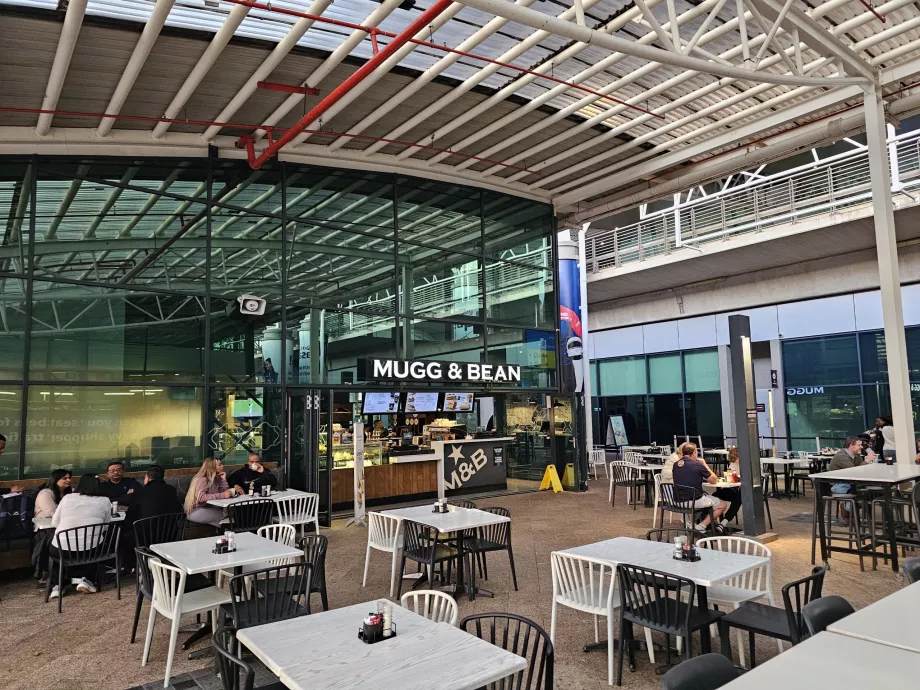 Café im öffentlichen Bereich