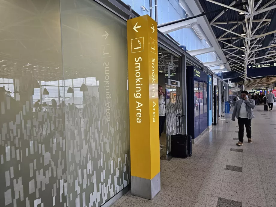 Raucherräume in der Transitzone