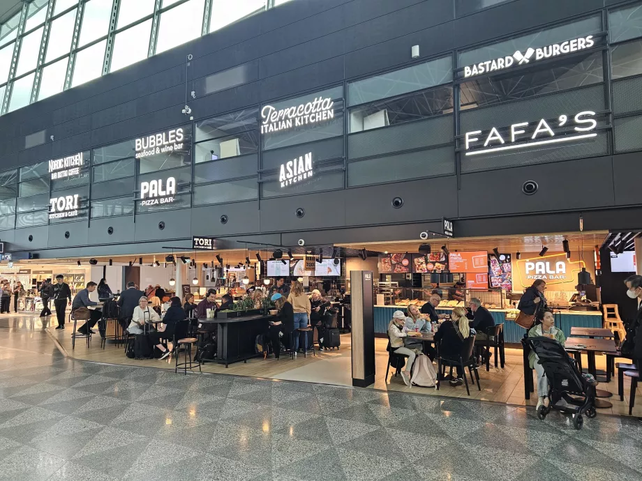 Food Court, Transitzone