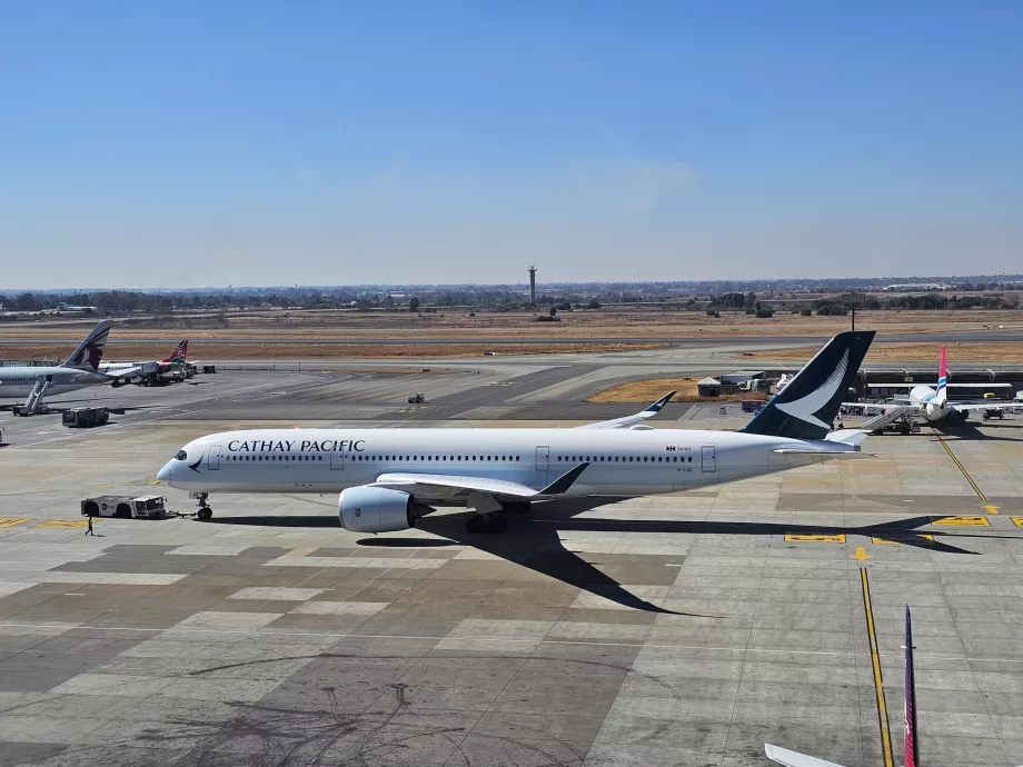 Cathay Pacific, Airbus A350 am Flughafen Johannesburg