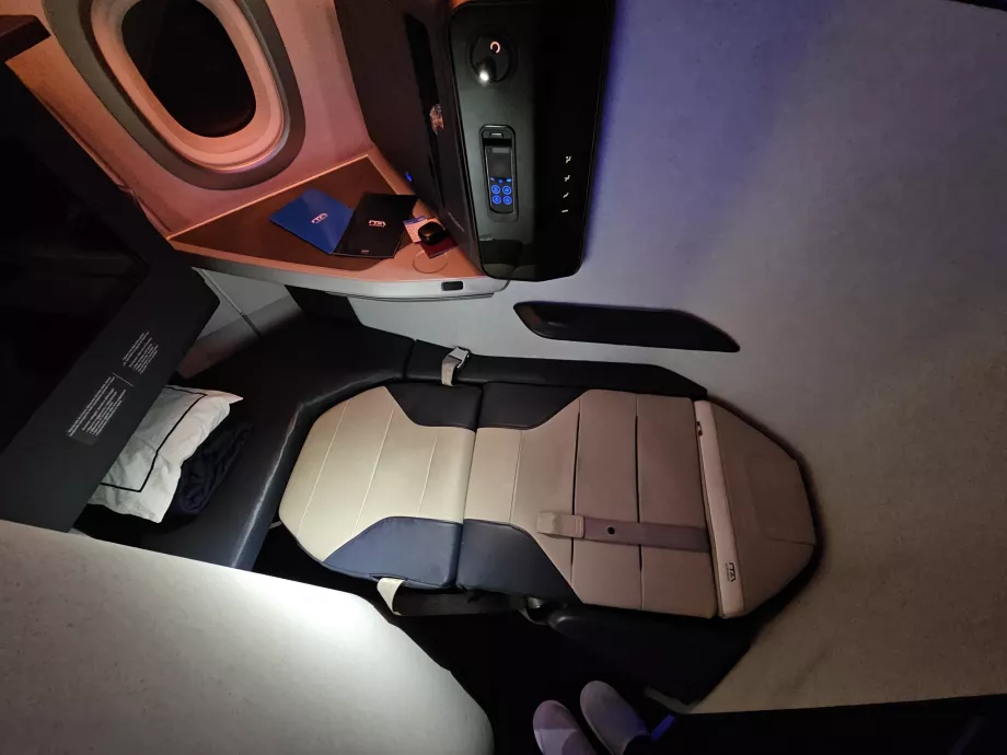 Sofa ausgeklappt als Bett