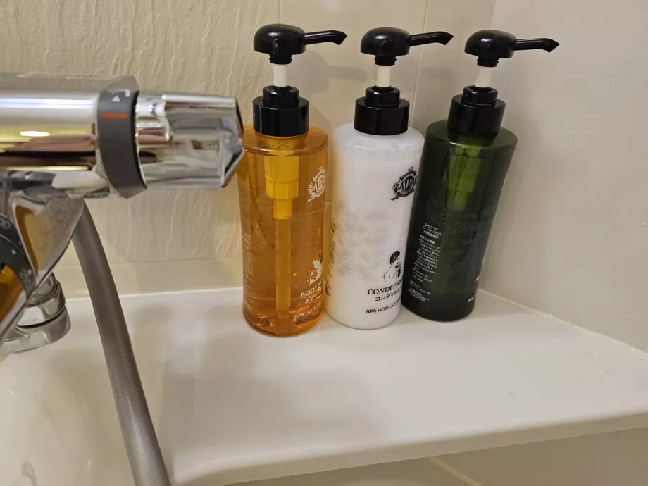 Shampoo, Seife und Spülung