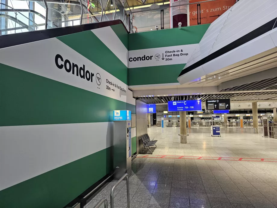 Check-in am Flughafen Frankfurt