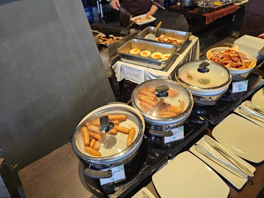 Frühstück: warmes Essen