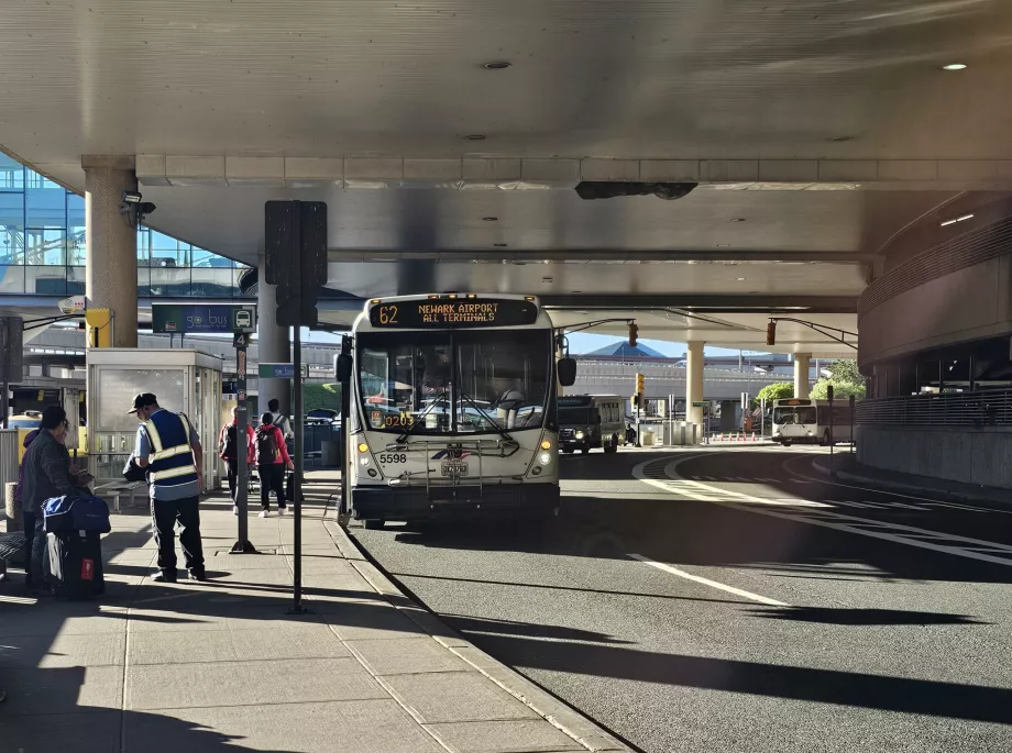 Bus 62 Richtung Newark
