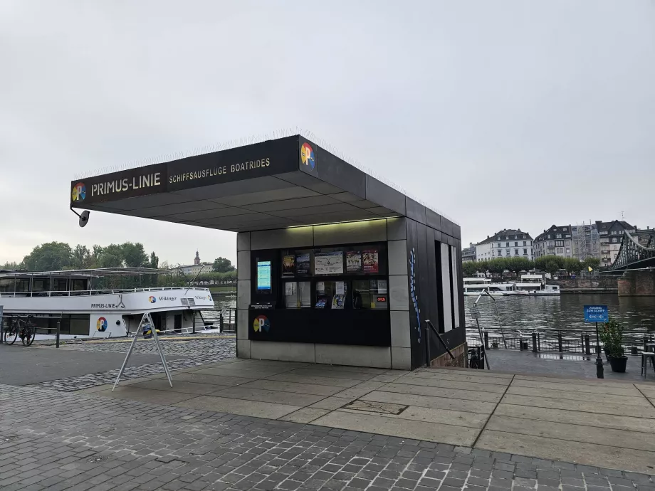 Dock für Kreuzfahrtschiffe