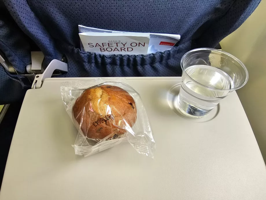 Nachtisch, internationaler Flug Iqaluit-Nuuk