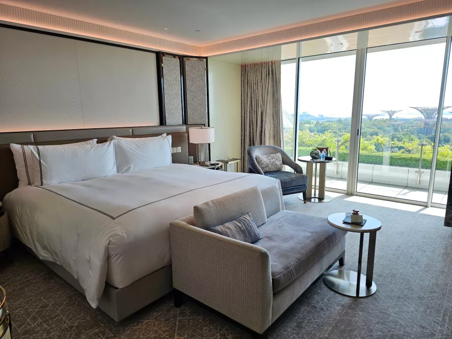 Zimmer mit Balkon und Aussicht