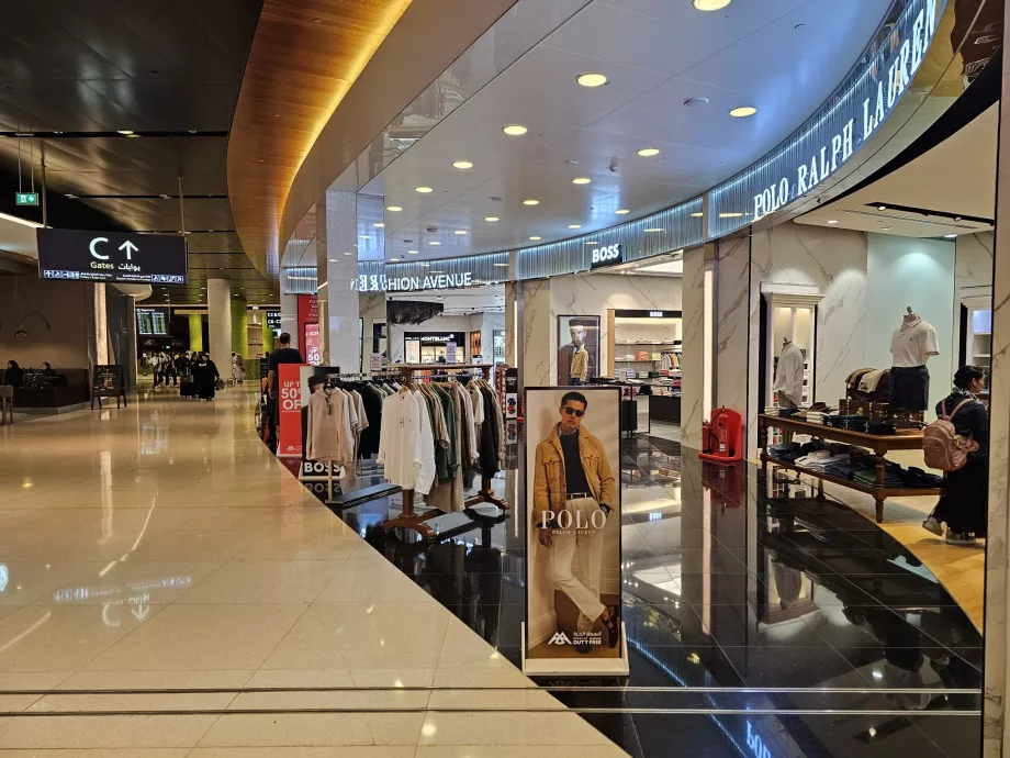 Modegeschäfte, Transitzone