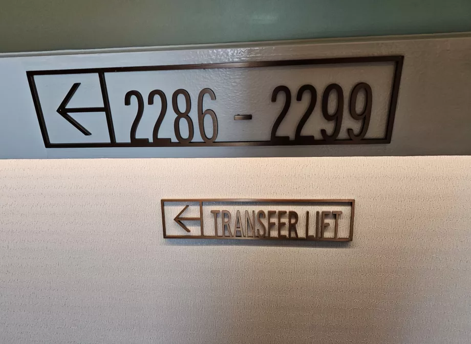 Transfer zwischen Aufzügen