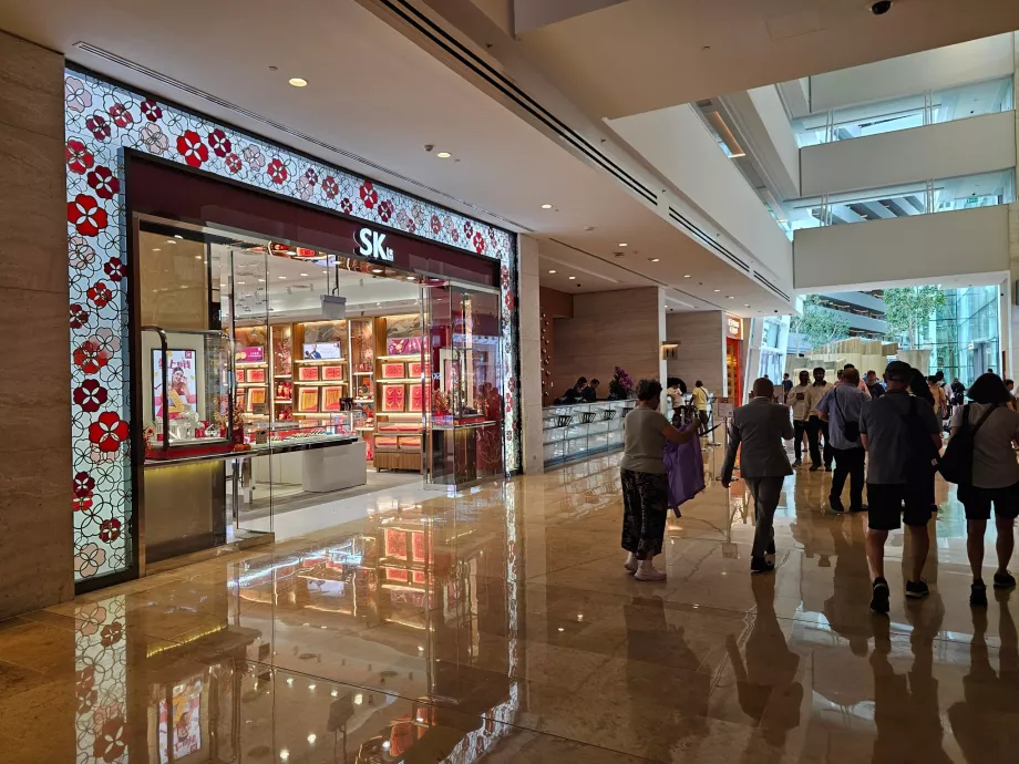 Geschäfte in der Hotellobby