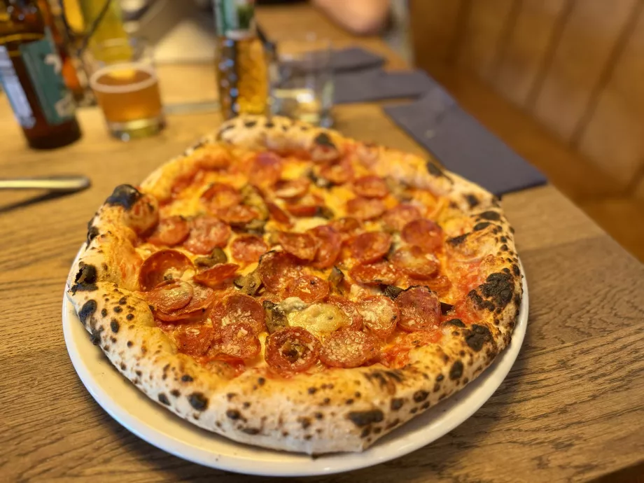 Pizza aus dem Ofen