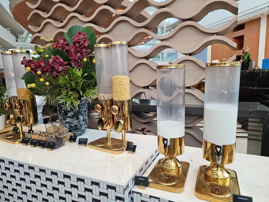 Frühstück im Restaurant Rise