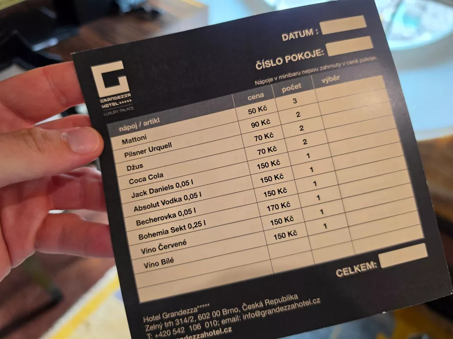 Preisliste für die Minibar (gleich für alle Zimmertypen)