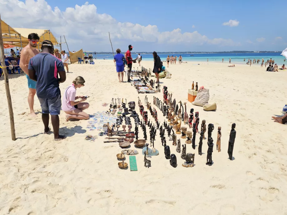 Souvenirverkauf auf der Nakupenda Sandbank
