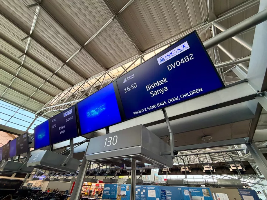Check-in für SCAT Airlines Flug