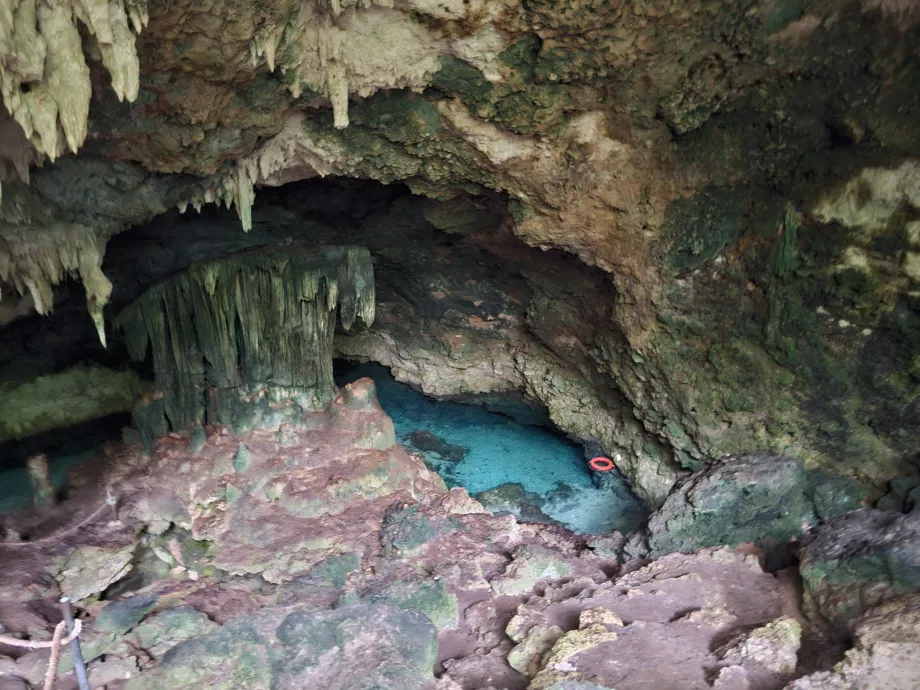Kuza-Höhle