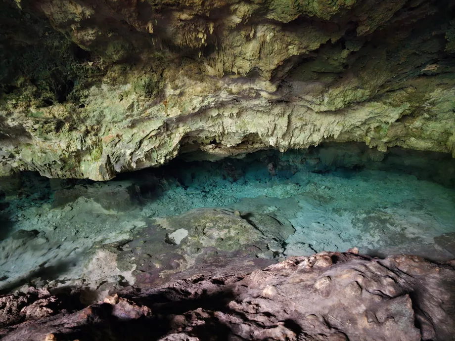 Kuza-Höhle