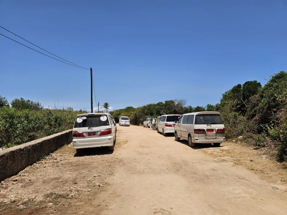 Parken am Strand von Mtende