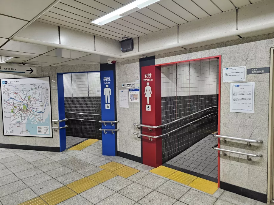 Öffentliche Toiletten in Metrostationen