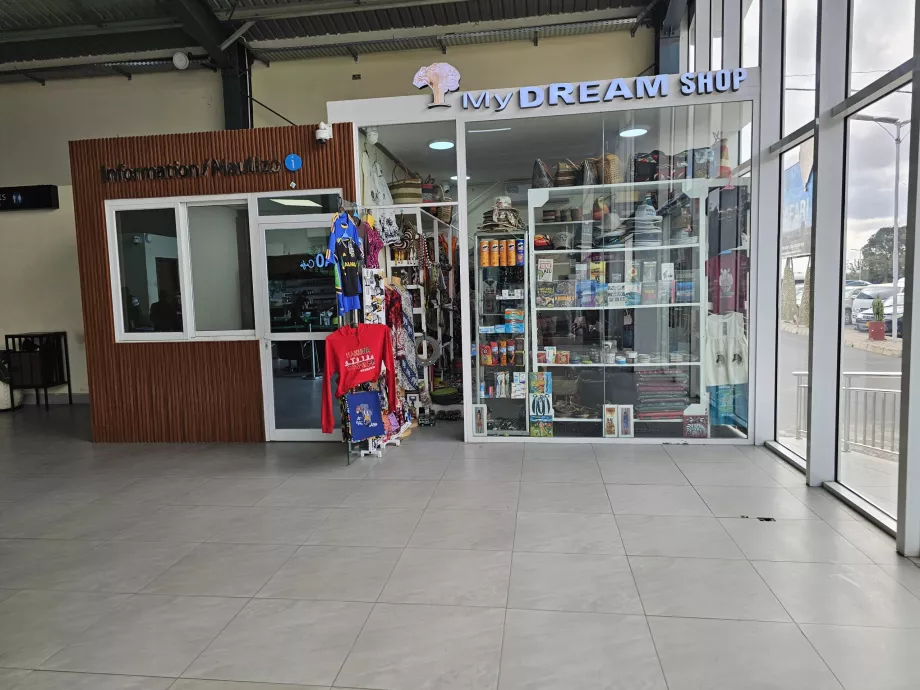 Souvenirshop in der Abflughalle