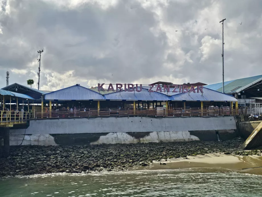Hafen von Sansibar