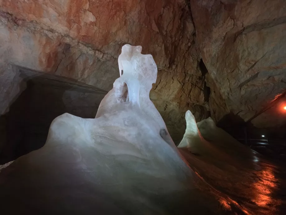 Eishöhle