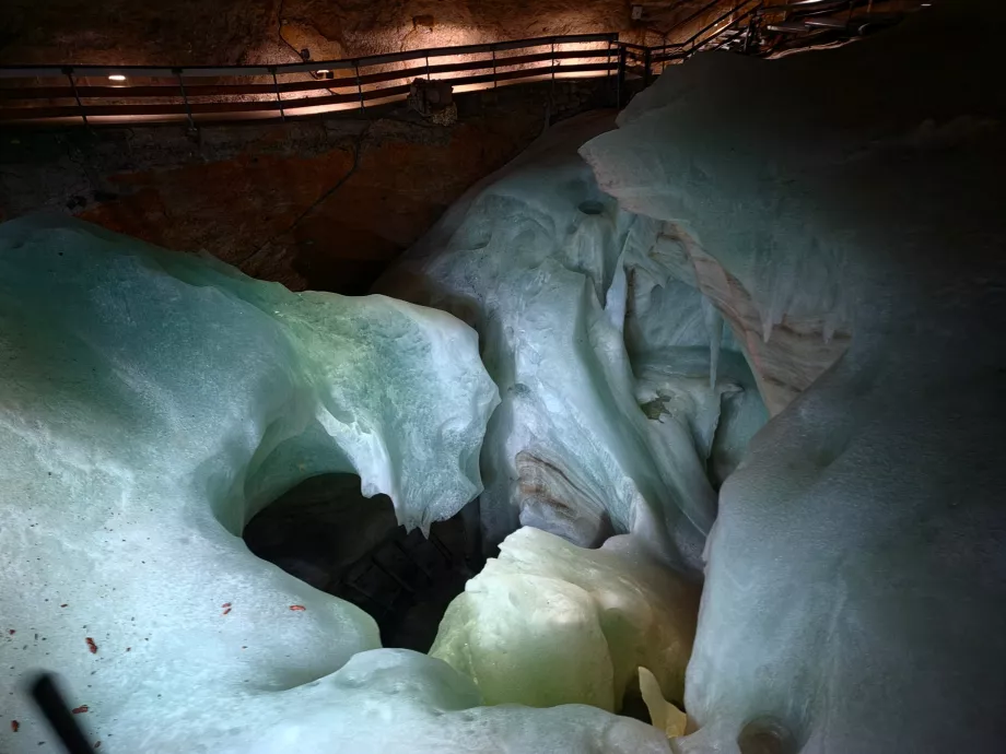 Eishöhle