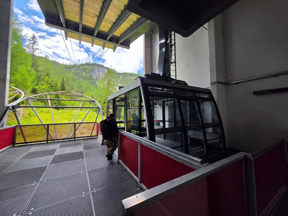 Der zweite Abschnitt der Seilbahn zum Krippenstein