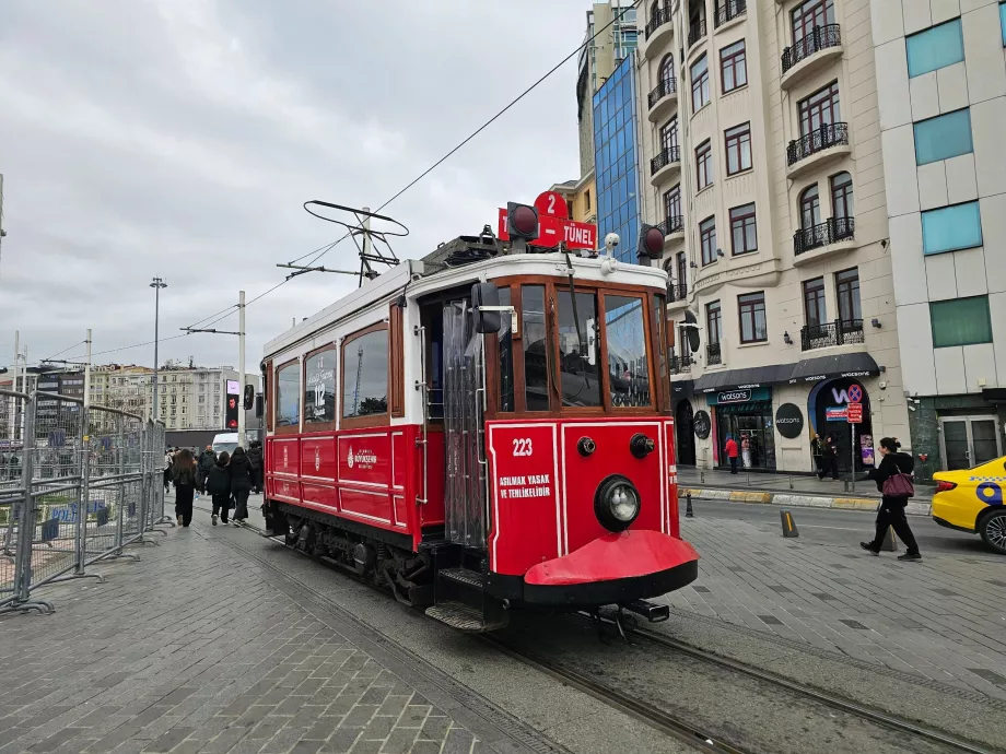 Historischer Taksim - Tünel Straßenbahn