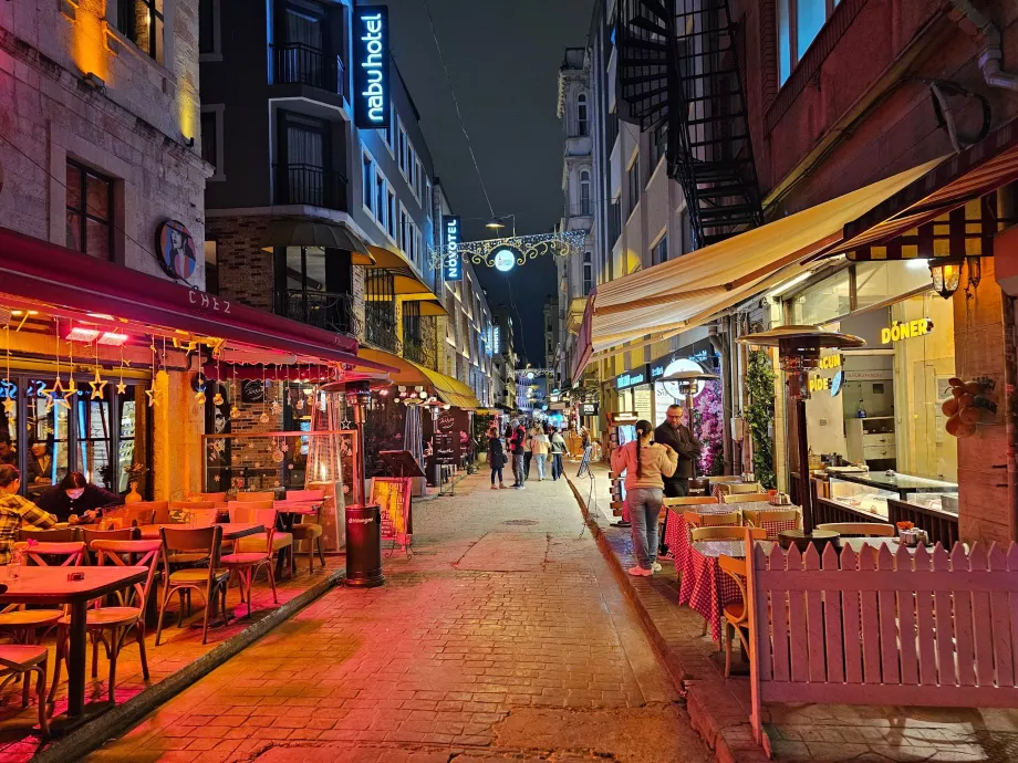 Istanbul Night Centre