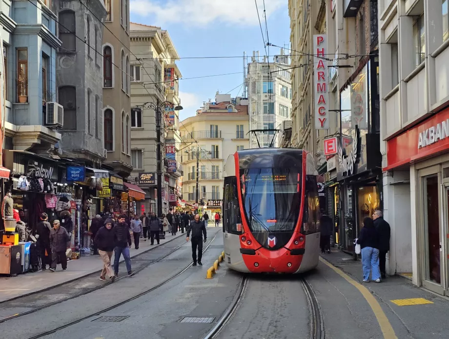 Straßenbahn im Zentrum von Istanbul