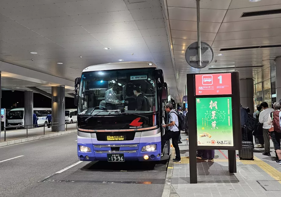 Bus ins Zentrum von Hiroshima