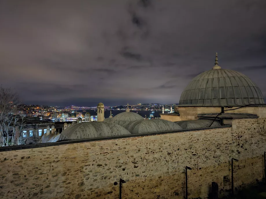 Suleiman-Moschee, Blick auf Istanbul