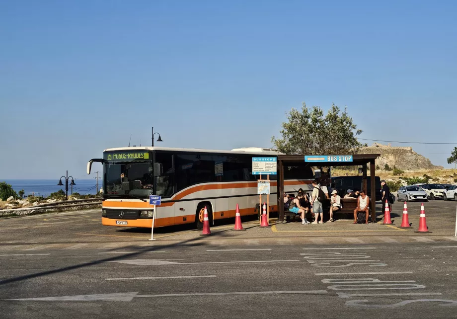 Bushaltestelle an der Hauptstraße, Lindos