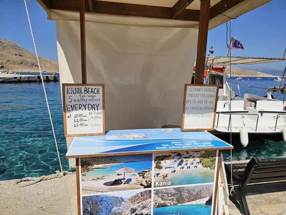 Wassertaxi zum Strand von Kania
