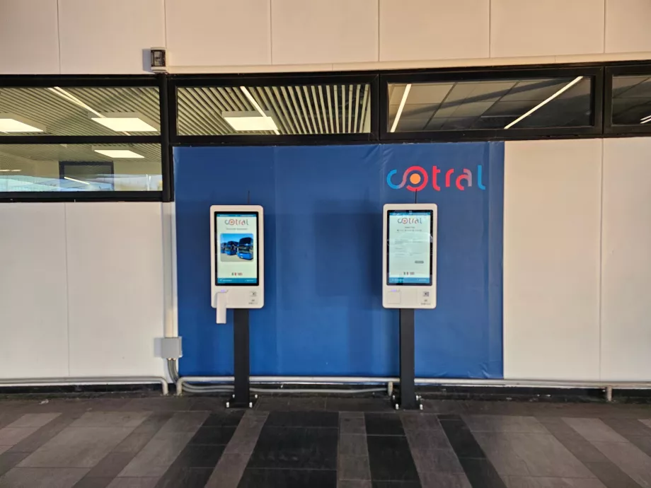 Cotral-Fahrkartenautomaten
