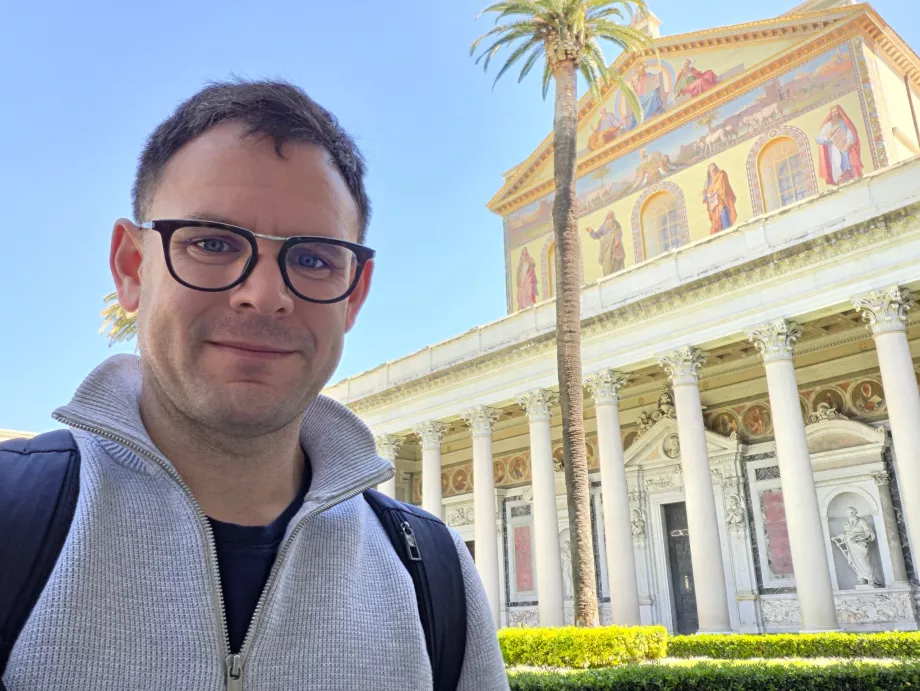 Ich in der St. Pauls Basilika außerhalb der Mauern