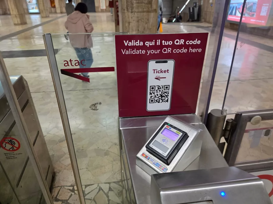 Kontaktloses Bezahlen in der U-Bahn