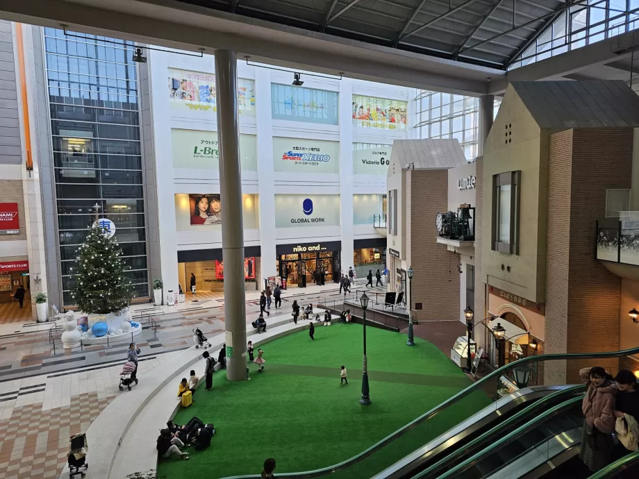 Friedliches Einkaufszentrum