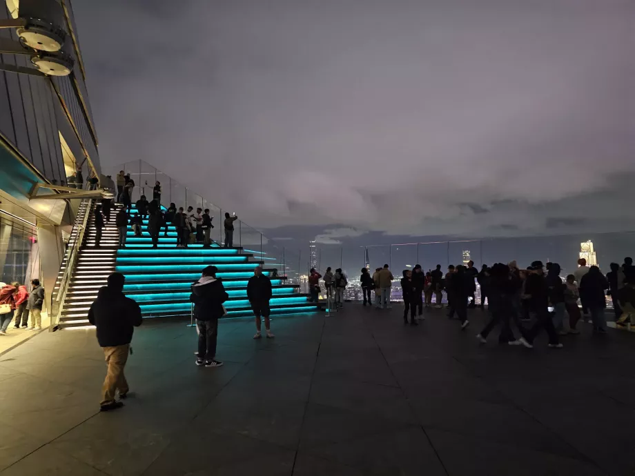 Nacht Aussichtspunkt "The Edge"