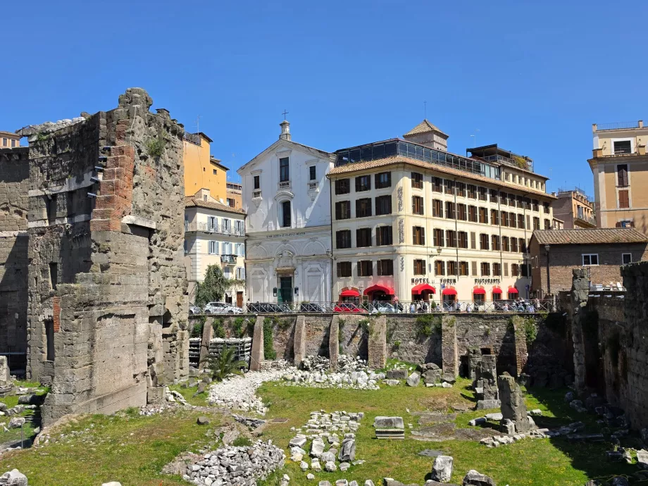 Forum Hotel Gebäude