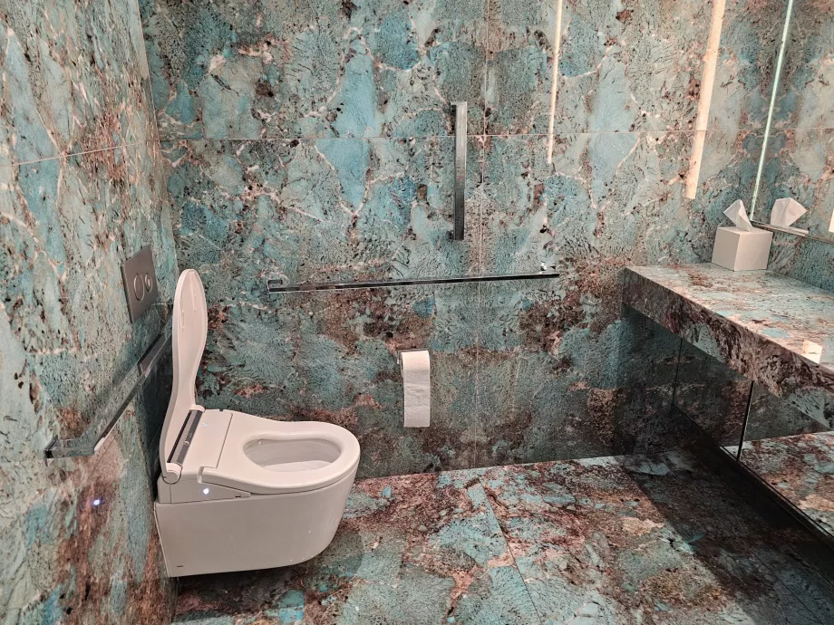 Tiffany &amp; Co., Marmortoiletten