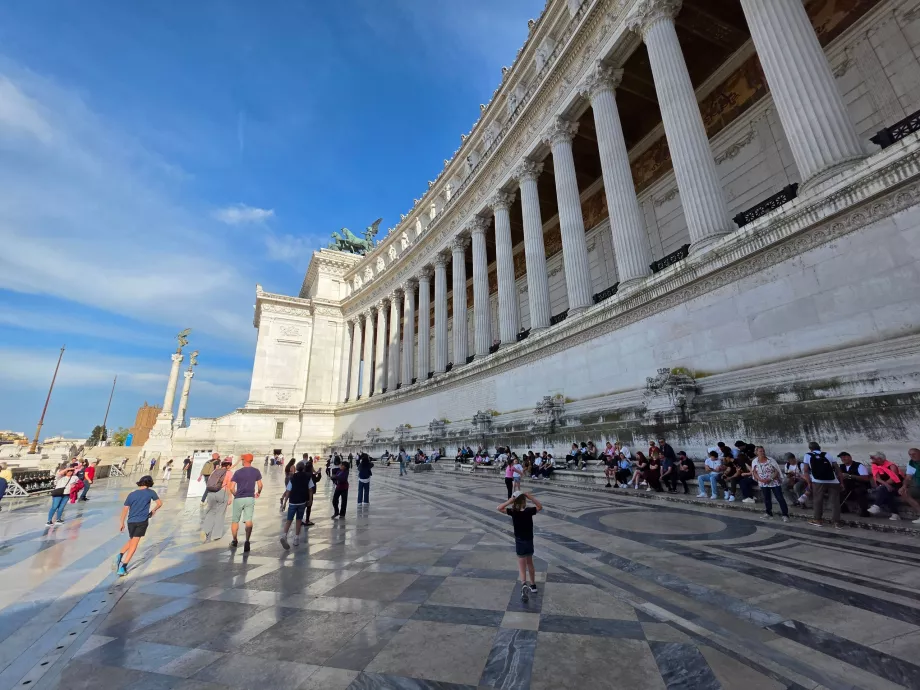 Altare della Patria, kostenloser Teil